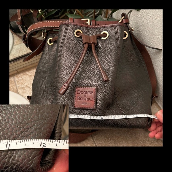 Dooney & Bourke Large pebbled leather drawstring bucket bag dyed Walnut Brown - Picture 13 of 14